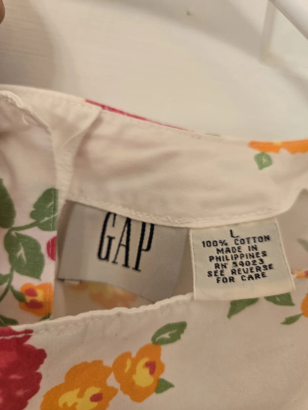 GAP classic sleeveless